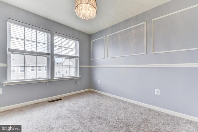 Building Photo - 44104 Turf Field Square