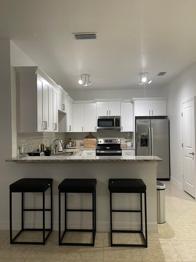 Building Photo - 3111 Sun Lake Ct