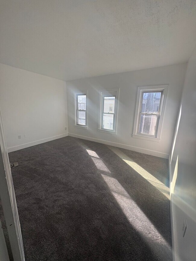 Building Photo - Coming Soon!