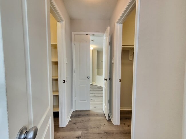 Building Photo - 7415 Hollister Ridge