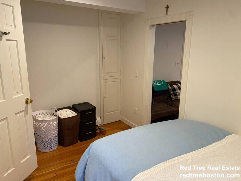 Building Photo - 49 Grove St