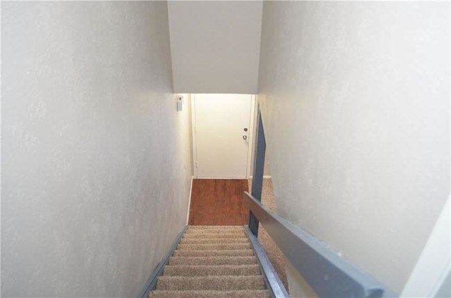 Building Photo - 4634 Country Creek Dr