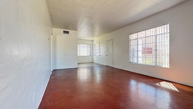 Building Photo - Mountain Blacklidge