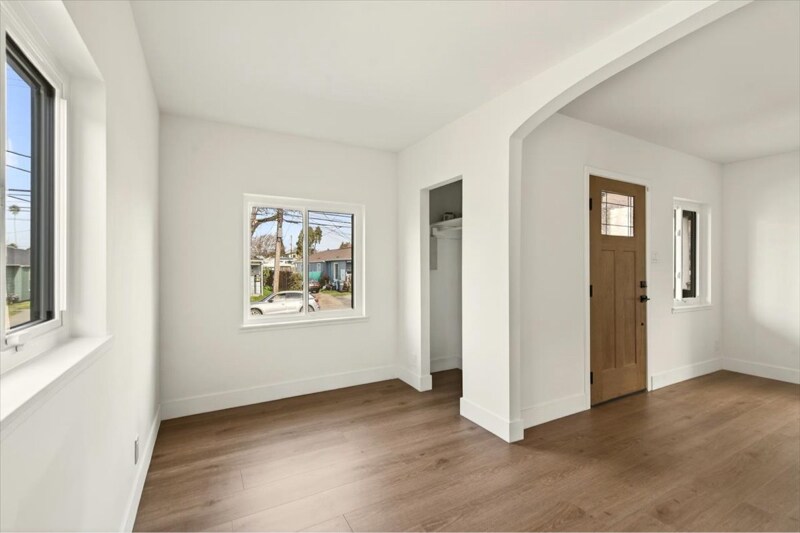 Building Photo - 1316 Parker St