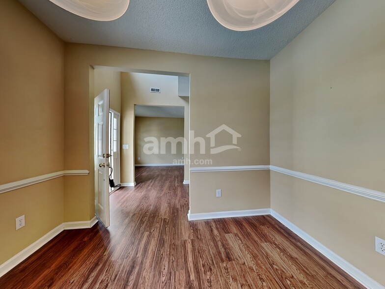 Building Photo - 100 Smokehouse Dr