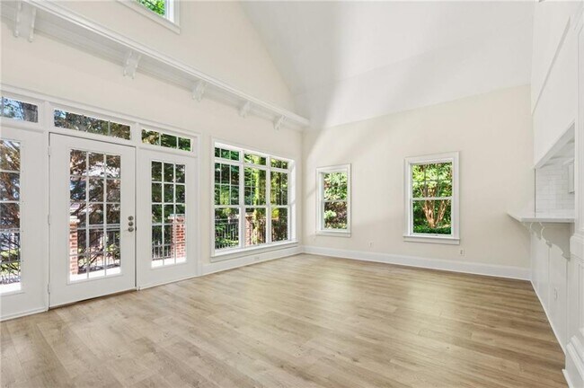 Building Photo - 1950 Buford Dam Rd