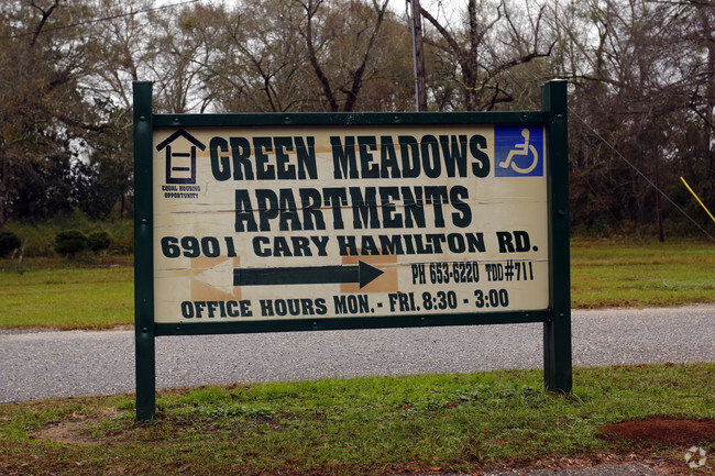 Building Photo - Green Meadows Apartments