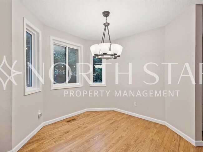 Building Photo - Sunning SW Portland Family Home for Rent