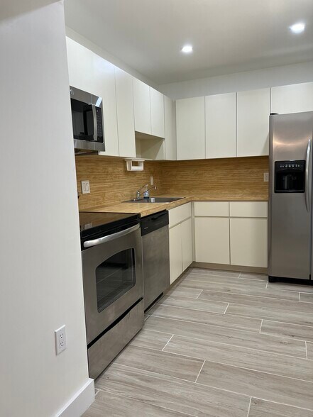 Building Photo - 8277 SW 128th St