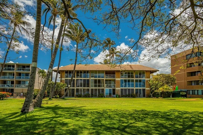 Building Photo - Oceanfront 1 Bed/1 Bath Fully Furnished Condo at Waipuilani!