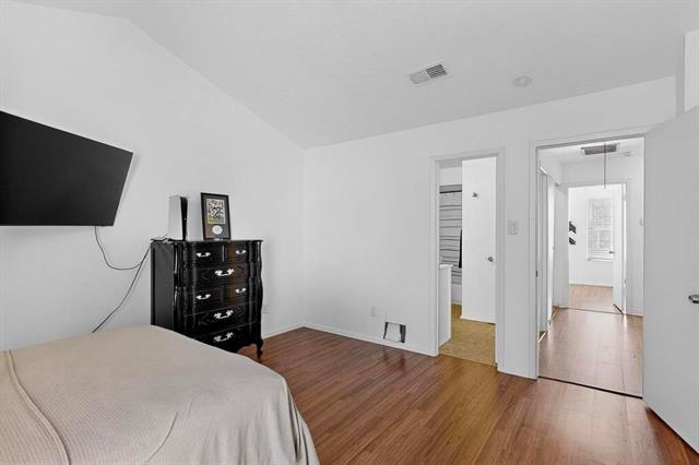 Building Photo - 2500 E Park Blvd