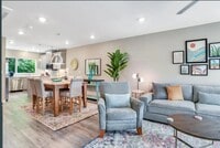 Building Photo - Stunning Furnished Townhouse in the South ...