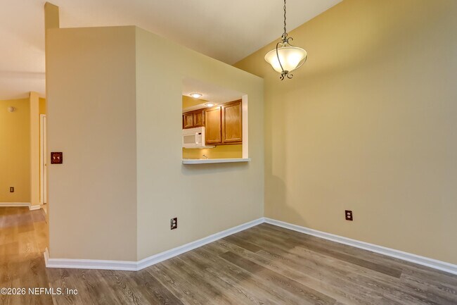 Building Photo - 3476 Raymur Villa Dr