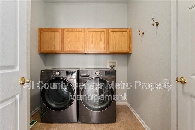 Building Photo - 6224 Secrest St