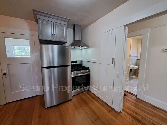 Building Photo - 1938 3rd St