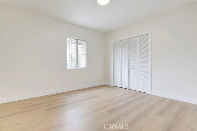 Building Photo - 6622 Varna Ave