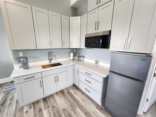 Building Photo - 17102 Heartwood Loop