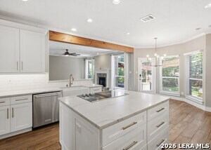 Building Photo - 8603 Solano Dr