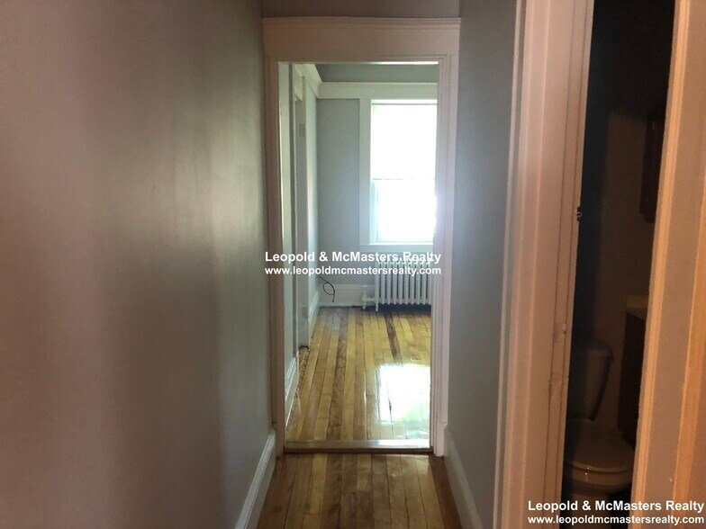 Building Photo - 226 South St