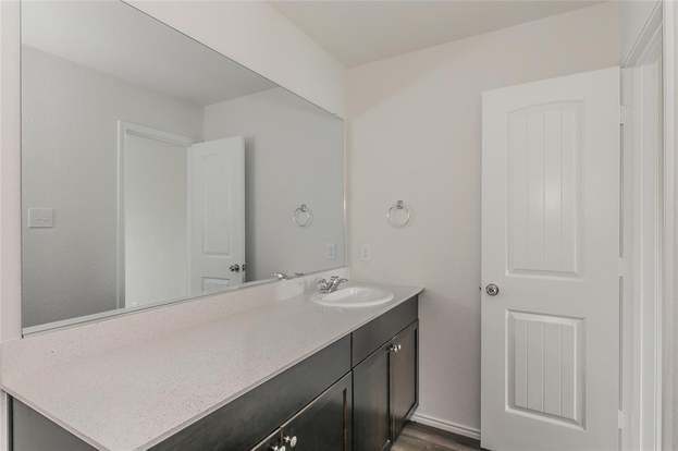 Building Photo - 1705 Avery Pointe Dr