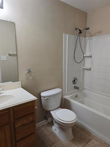Building Photo - 10059 Wake Bridge Dr