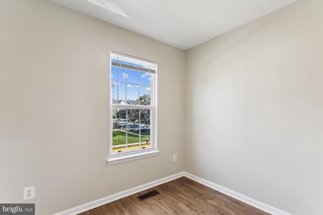 Building Photo - 45465 Bluemont Junction Square