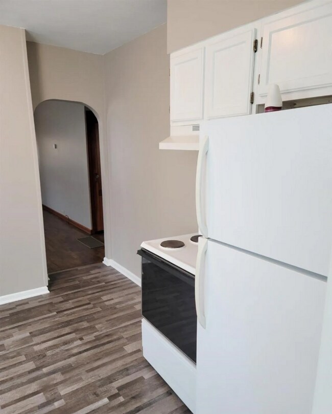 Building Photo - GREAT SILVER LAKE HOME!!