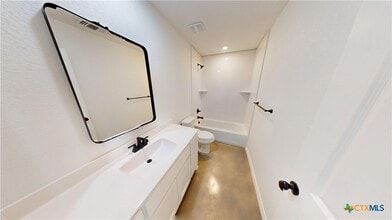 Building Photo - 905 Smoke Tree Ln