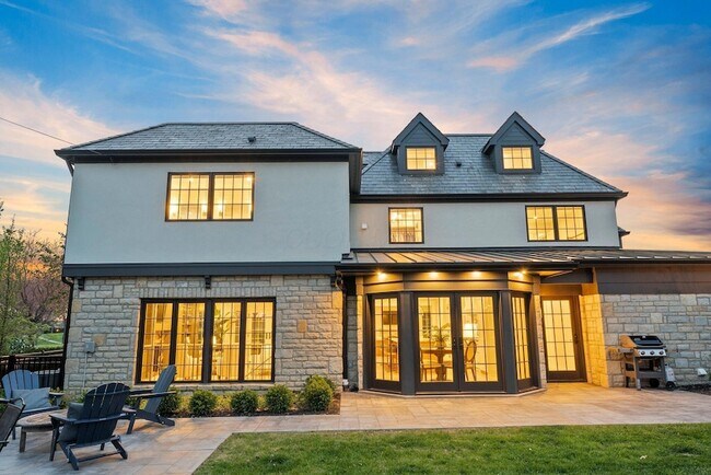 Building Photo - 2252 Club Rd