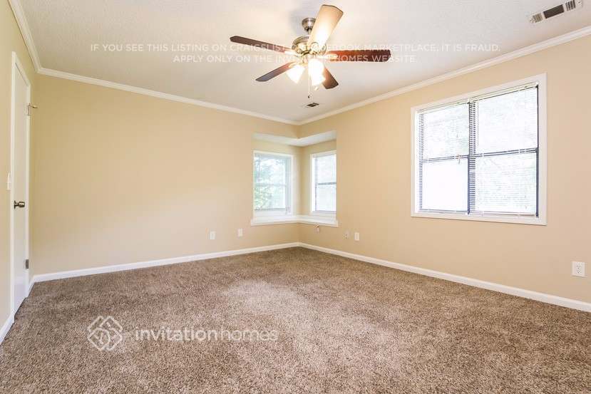 Building Photo - 2742 Mountbery Dr