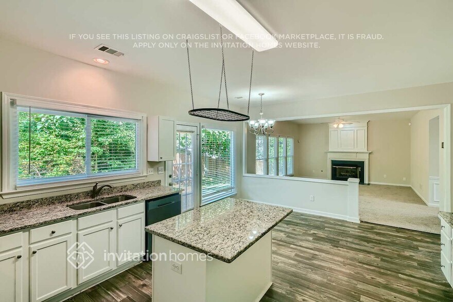 Building Photo - 3431 Spindletop Way NW