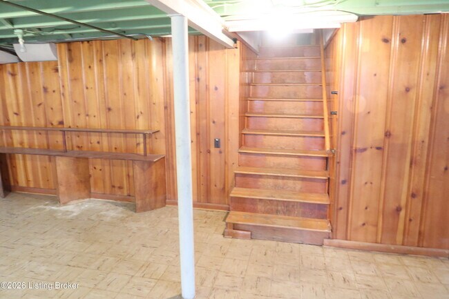 Building Photo - 4618 St Rita Dr