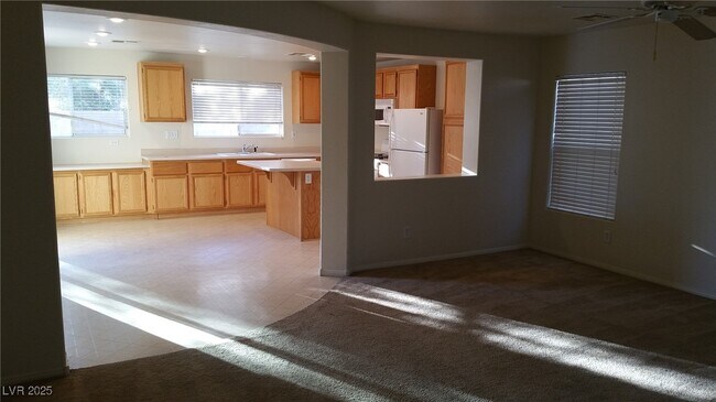 Building Photo - 7245 Pine Barrens St