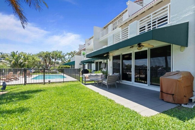 Building Photo - 316 N Lake Dr