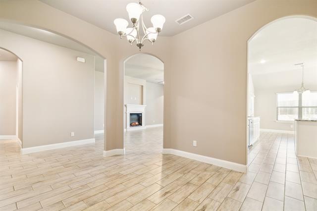 Building Photo - 410 Oleander Dr