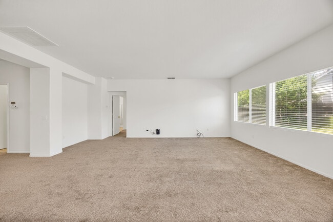 Building Photo - 9259 Crystal Falls Way
