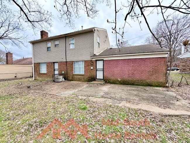 Building Photo - 1266 Hickory Ridge Dr