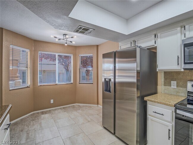 Building Photo - 912 Boulder Springs Dr