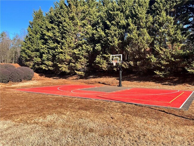 Building Photo - 94 Hill Crest Cir