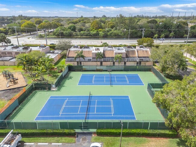 Building Photo - 1305 NW 122nd Terrace