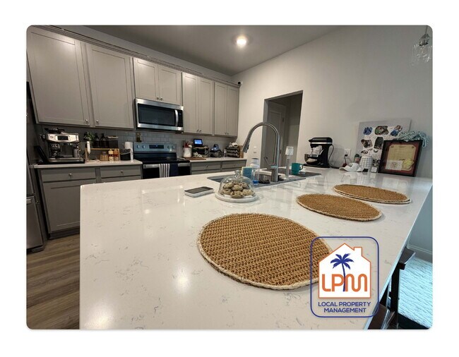Building Photo - *** COMING SOON*** 4-Bed & 3.5 Baths at Rivers Reach