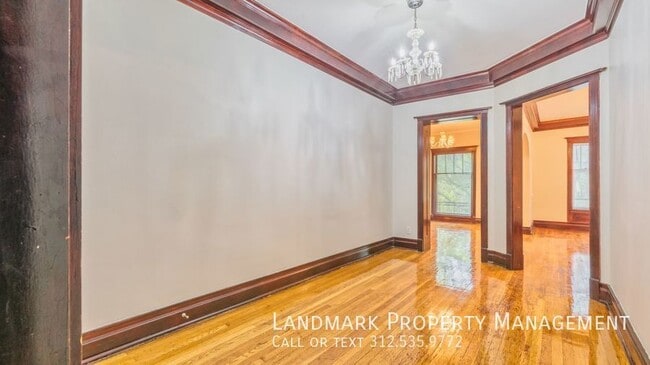 Building Photo - 5227 S Dorchester Ave