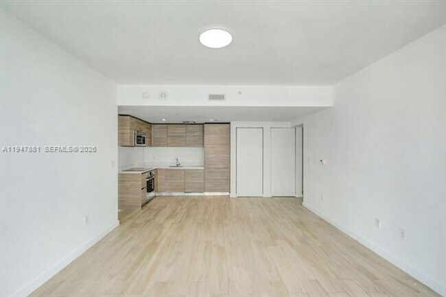 Building Photo - 1300 S Miami Ave