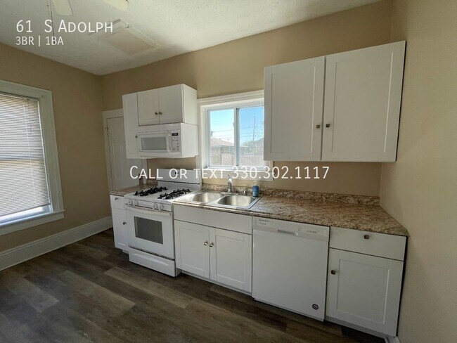 Building Photo - 61 S Adolph St