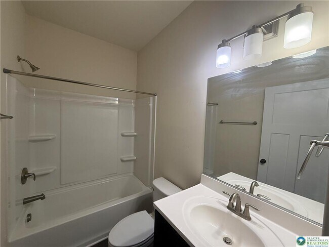 Building Photo - 39 John Alley