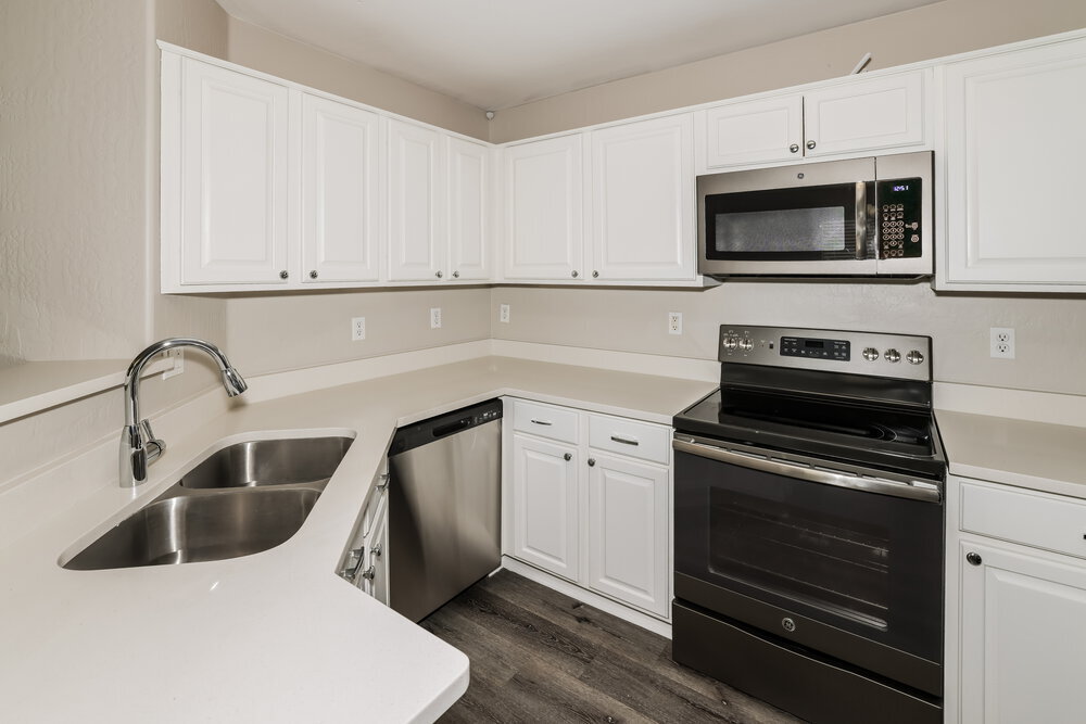 Building Photo - 16634 N 153rd Dr