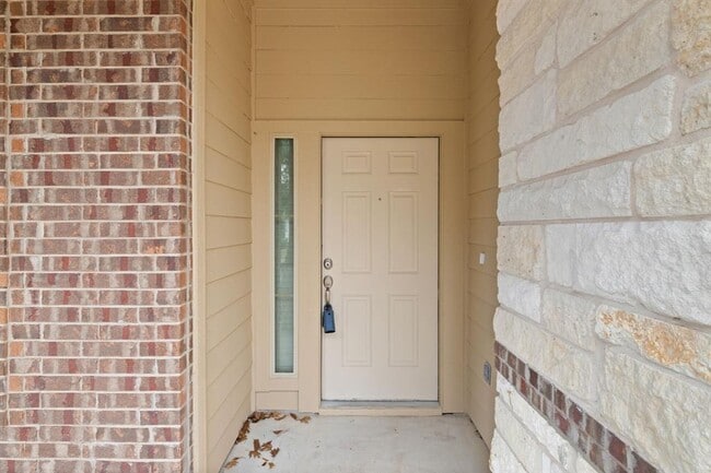 Building Photo - 10906 Bruneau Trail