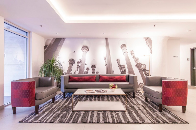 Building Photo - 3550 W 6th St