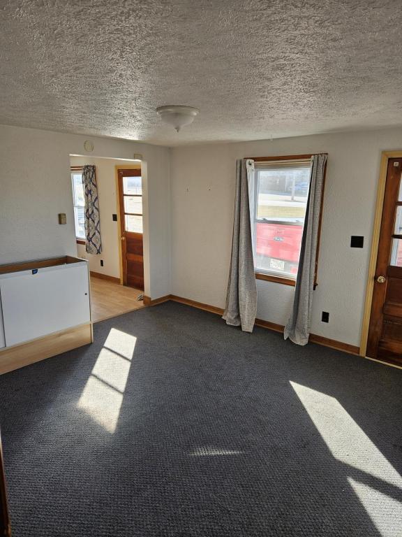 Building Photo - 314 N Rosera St