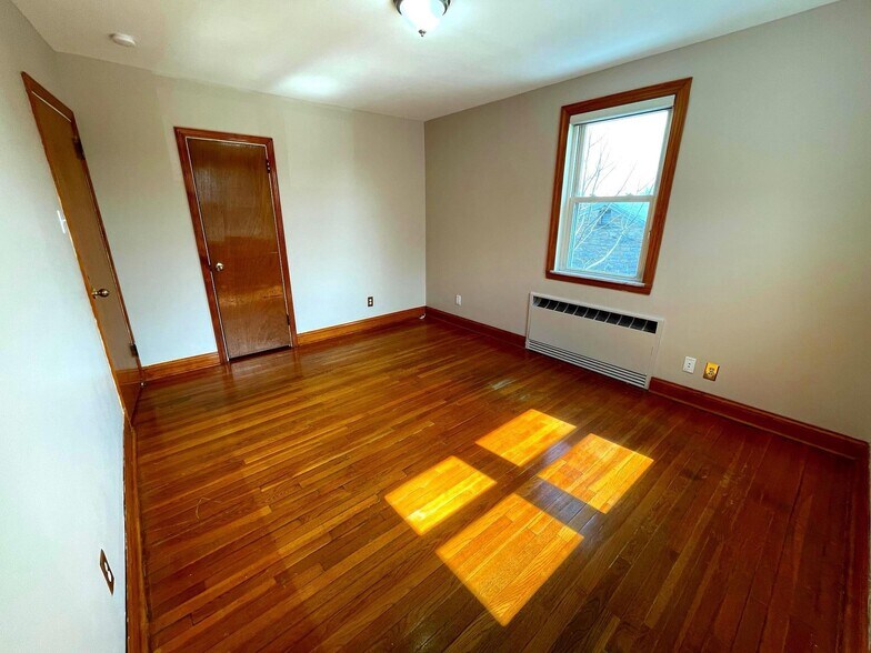 Building Photo - 712 Macdade Blvd